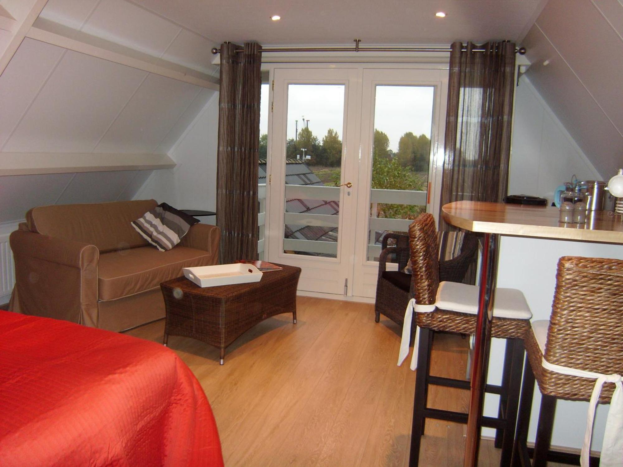 Bed and Breakfast In De Wolken Giessenburg Exterior foto